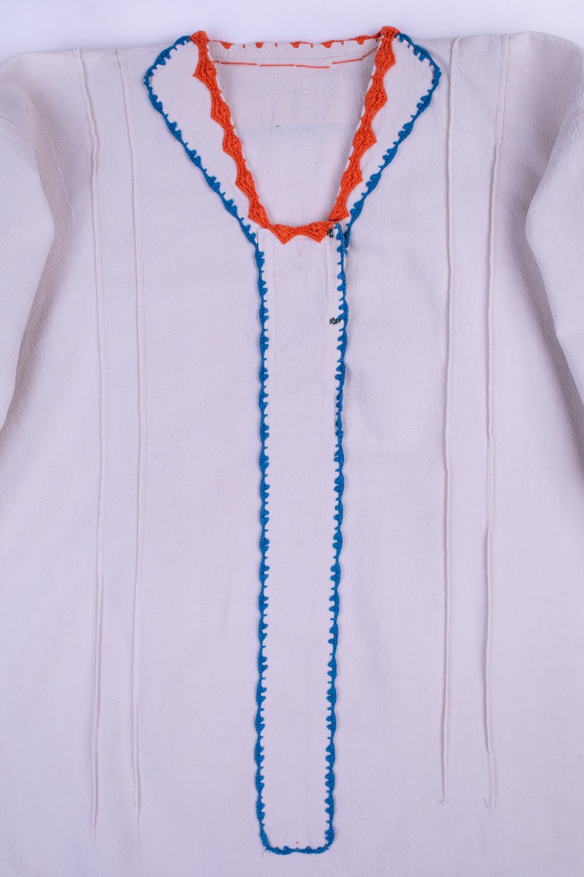 Жіноча вишита сорочка